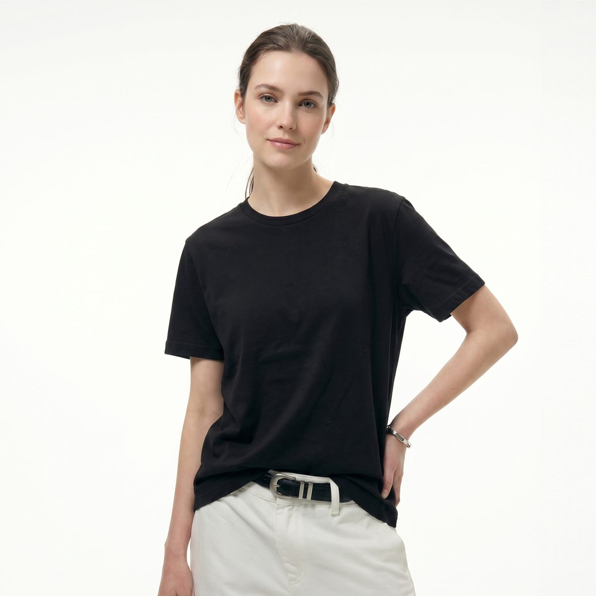 Black T-Shirt model - SILAMON